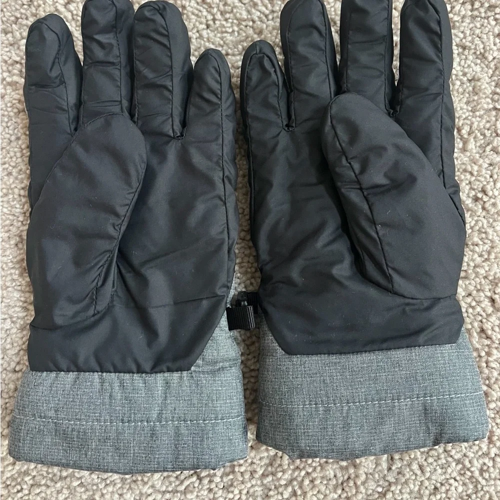 The North Face Black and Gray Kids Winter Gloves Size M